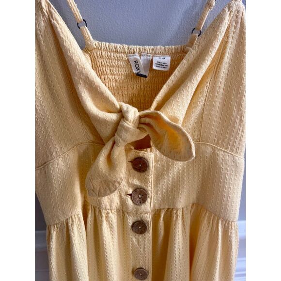 Woman’s Roxy Butter Yellow Sundress in XS - Picture 8 of 8